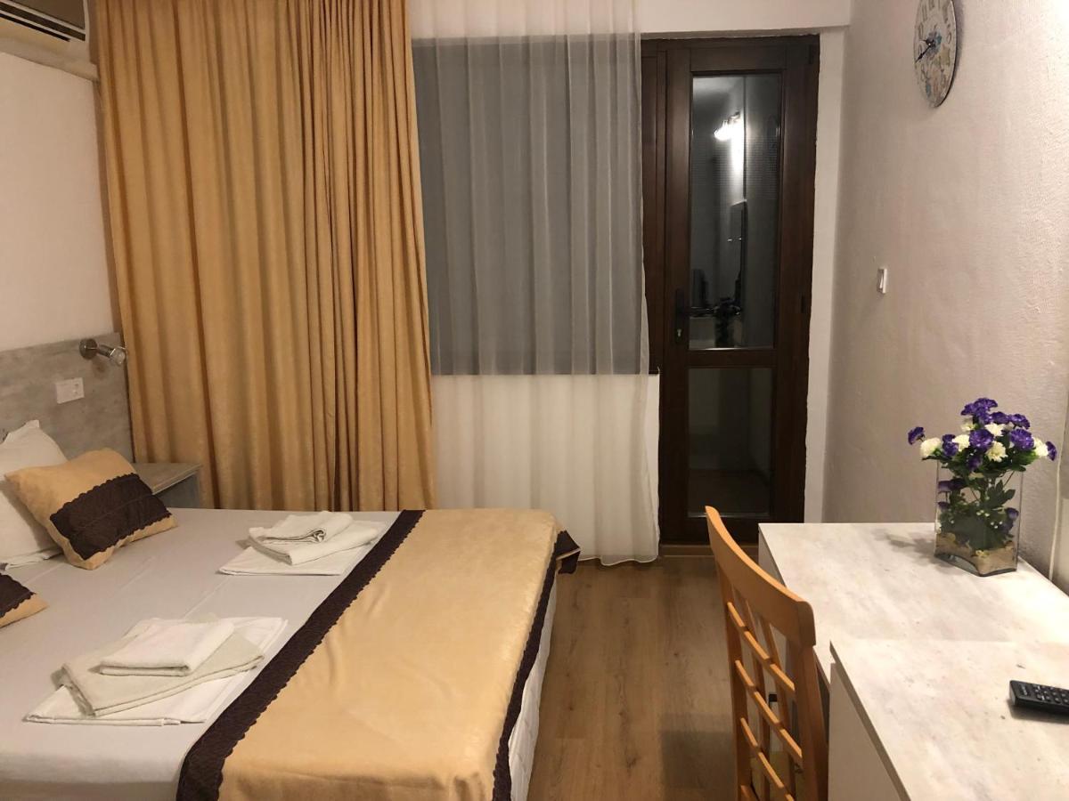Guest Rooms Southern Nights Warwara Zewnętrze zdjęcie
